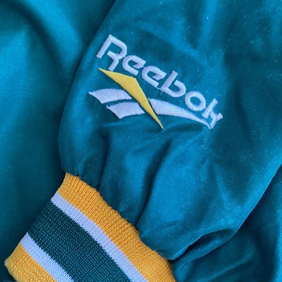 NFL Vintage Green Bay Packers Jacket - Picture 3 of 8